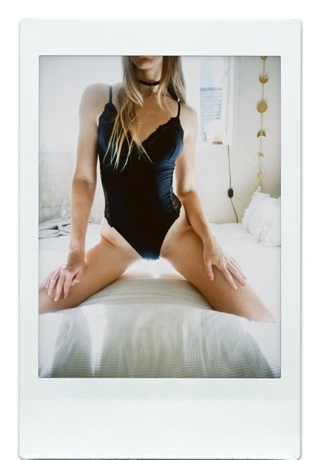 yourlovelola nice actress pictures