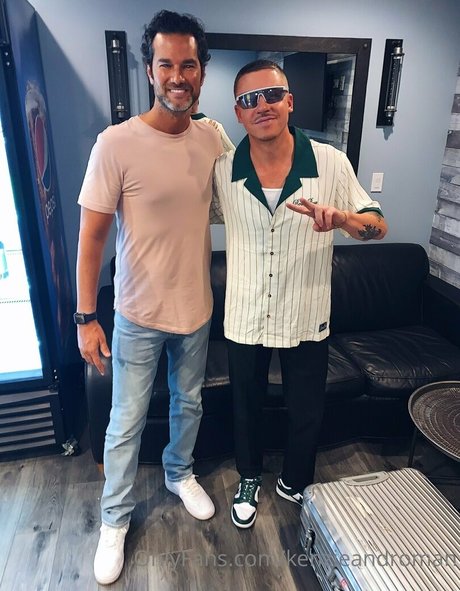 kenzieandroman pornstar erotic gallery