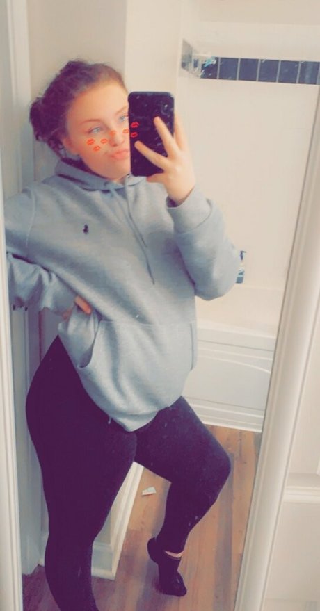 thevirgotwins pretty actress pictures