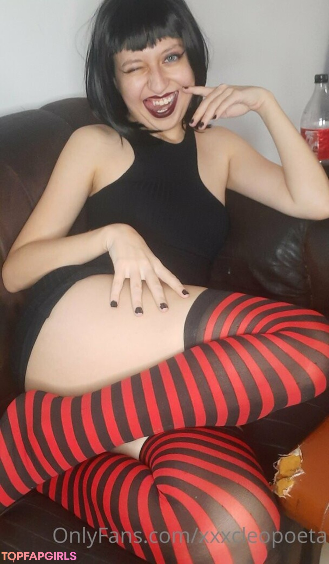 xxxcleopoeta model naked images