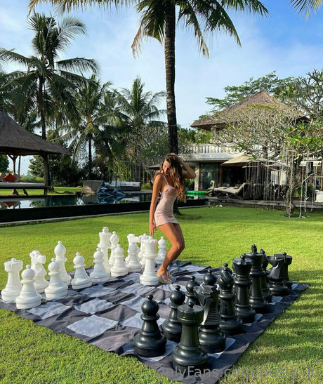 busty ju model porn picture