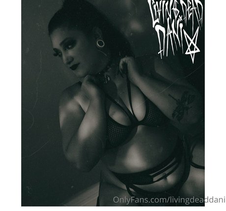 livingdeaddani perfect pornstar photo