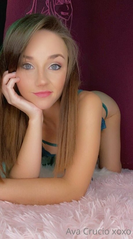 avacruciofree model pornographic archive