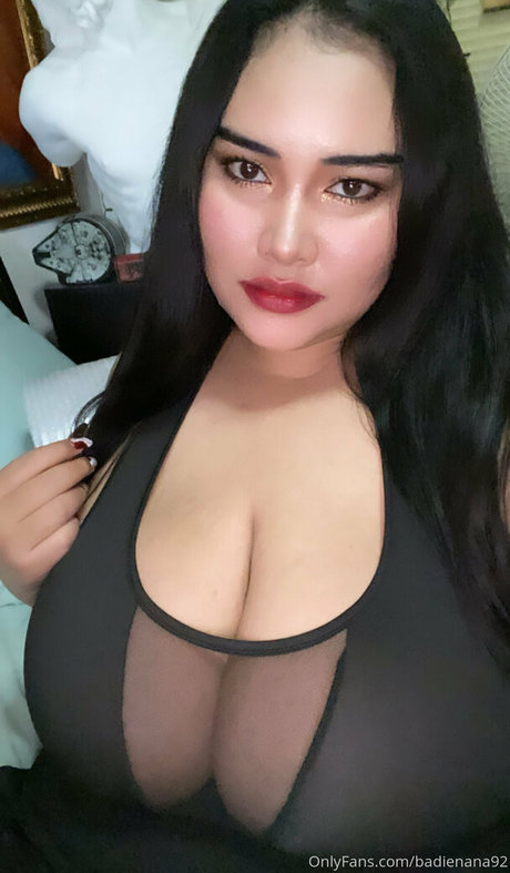clothed onlyfans hd picture