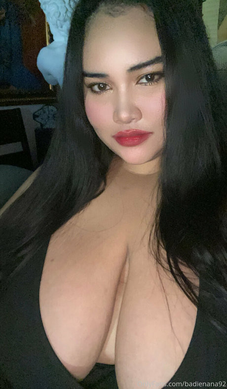 badienana92 star nude img