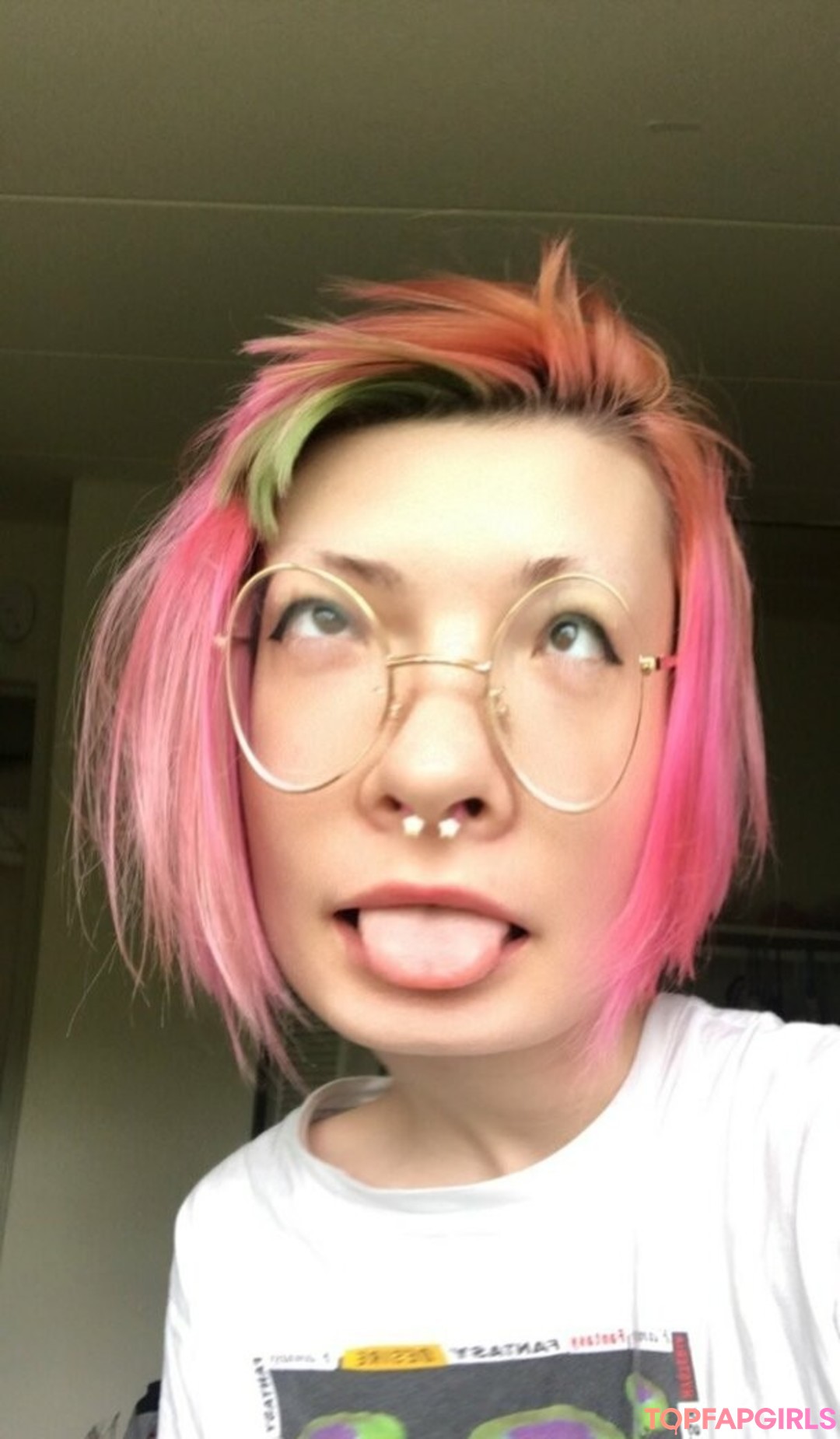 lovelybedhead sex pornstar image