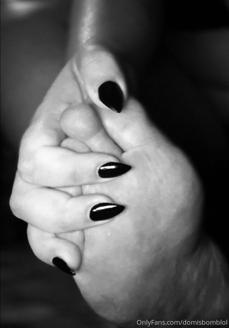domisbomb profile image