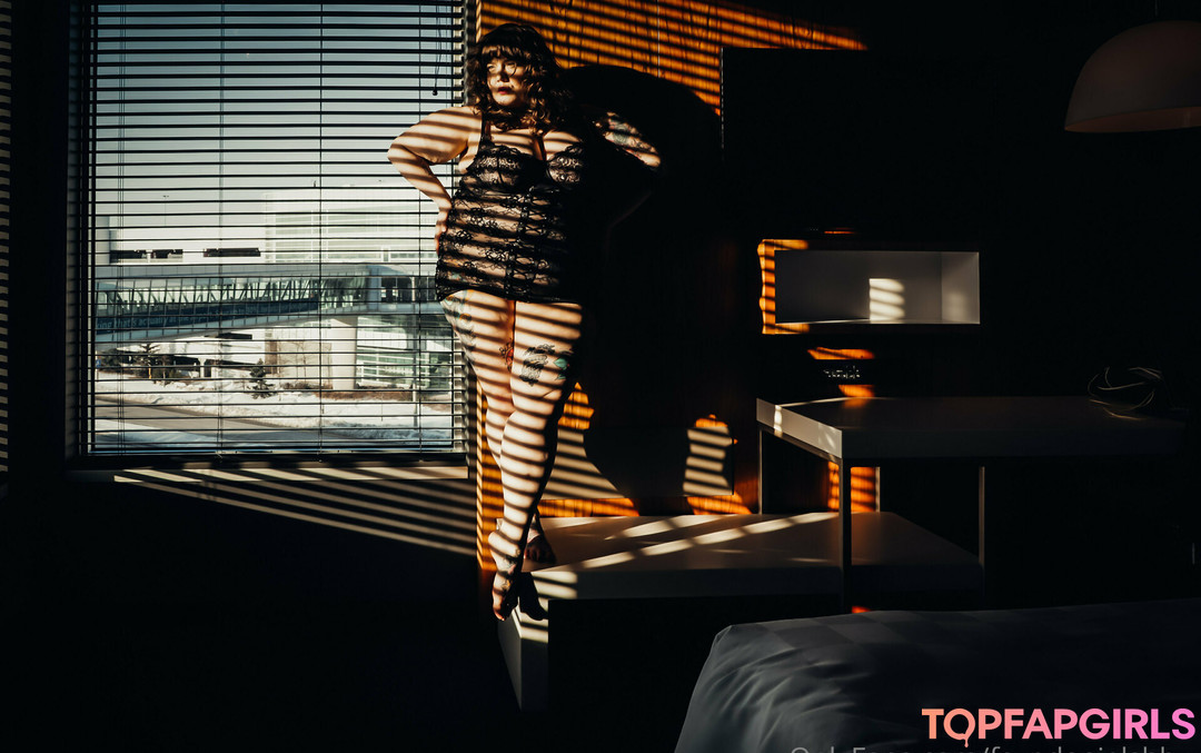 fayedanielsbbw star exclusive image