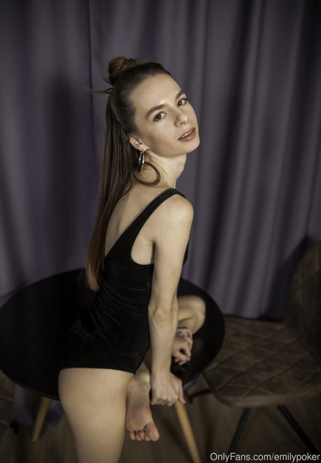 petite skinny onlyfans free naked images