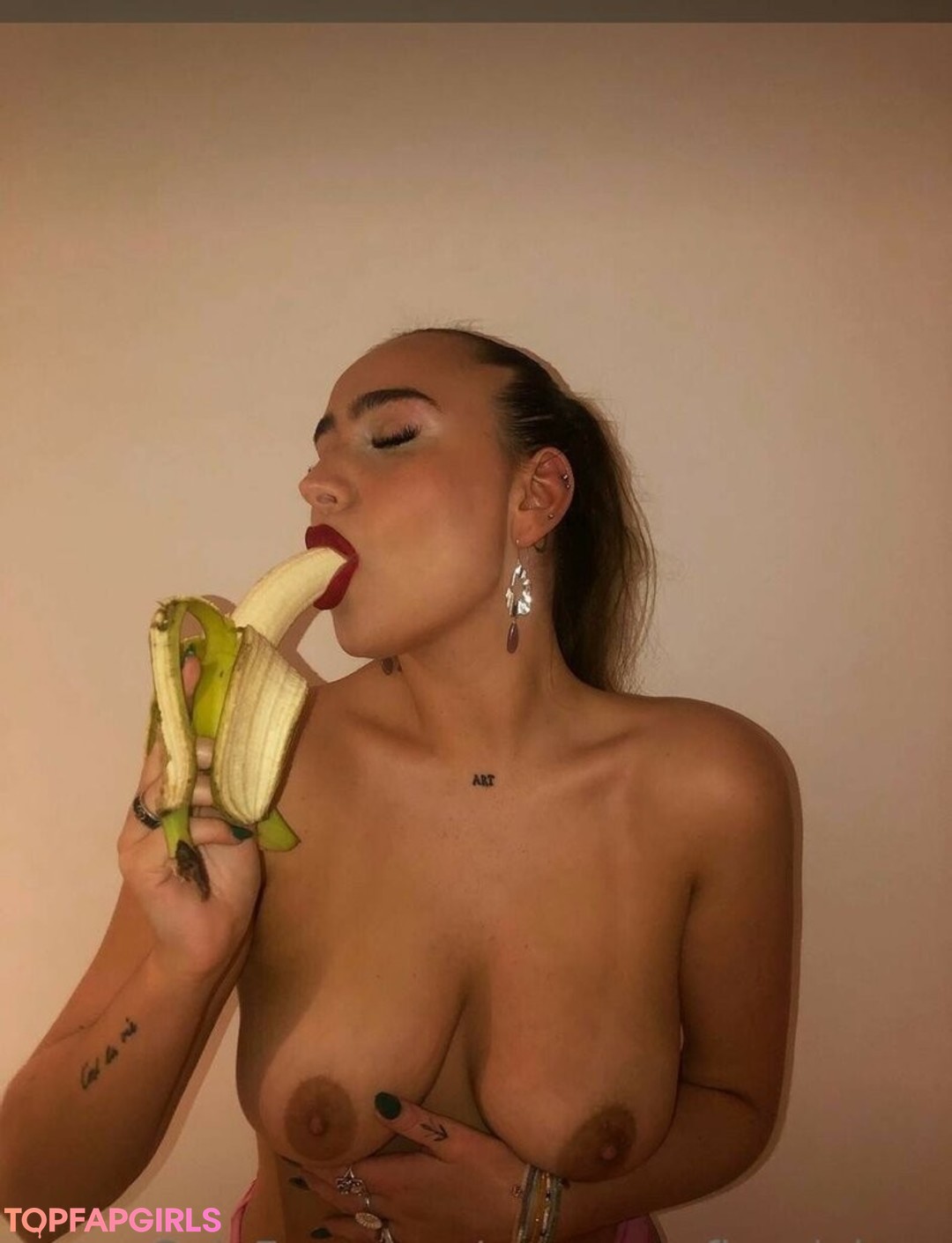 emma sofia nielsen model hot img