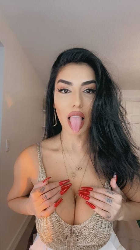 Mynameiszaraaa best star picture