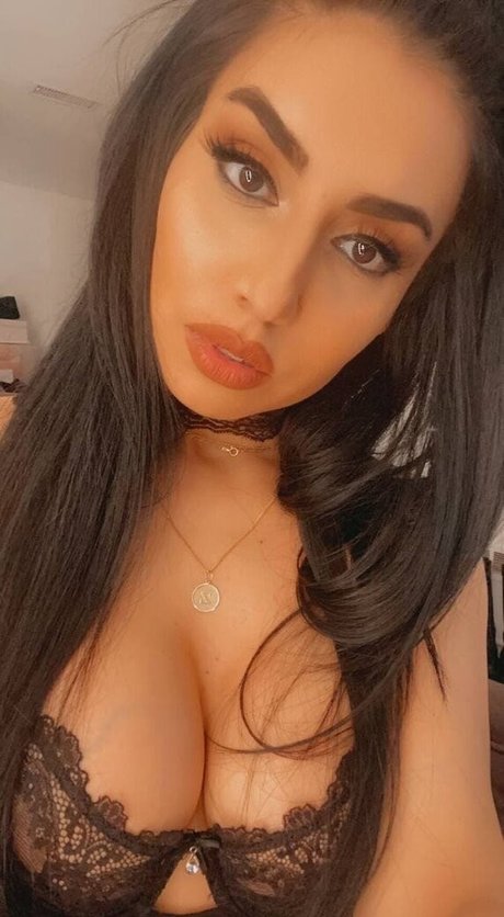 Mynameiszaraaa sexy model archive