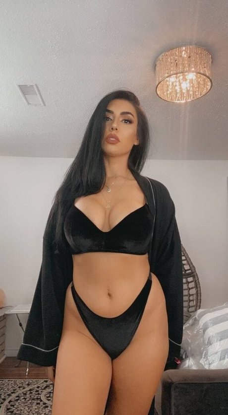 Mynameiszaraaa model perfect galleries