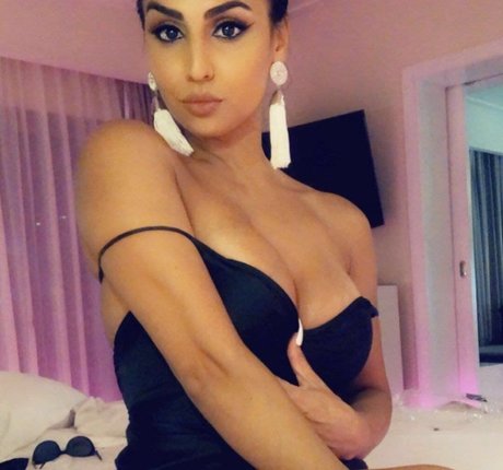 Mynameiszaraaa star art gallery