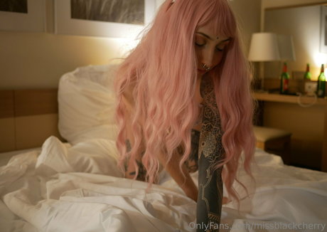 missblackcherry pretty actress image