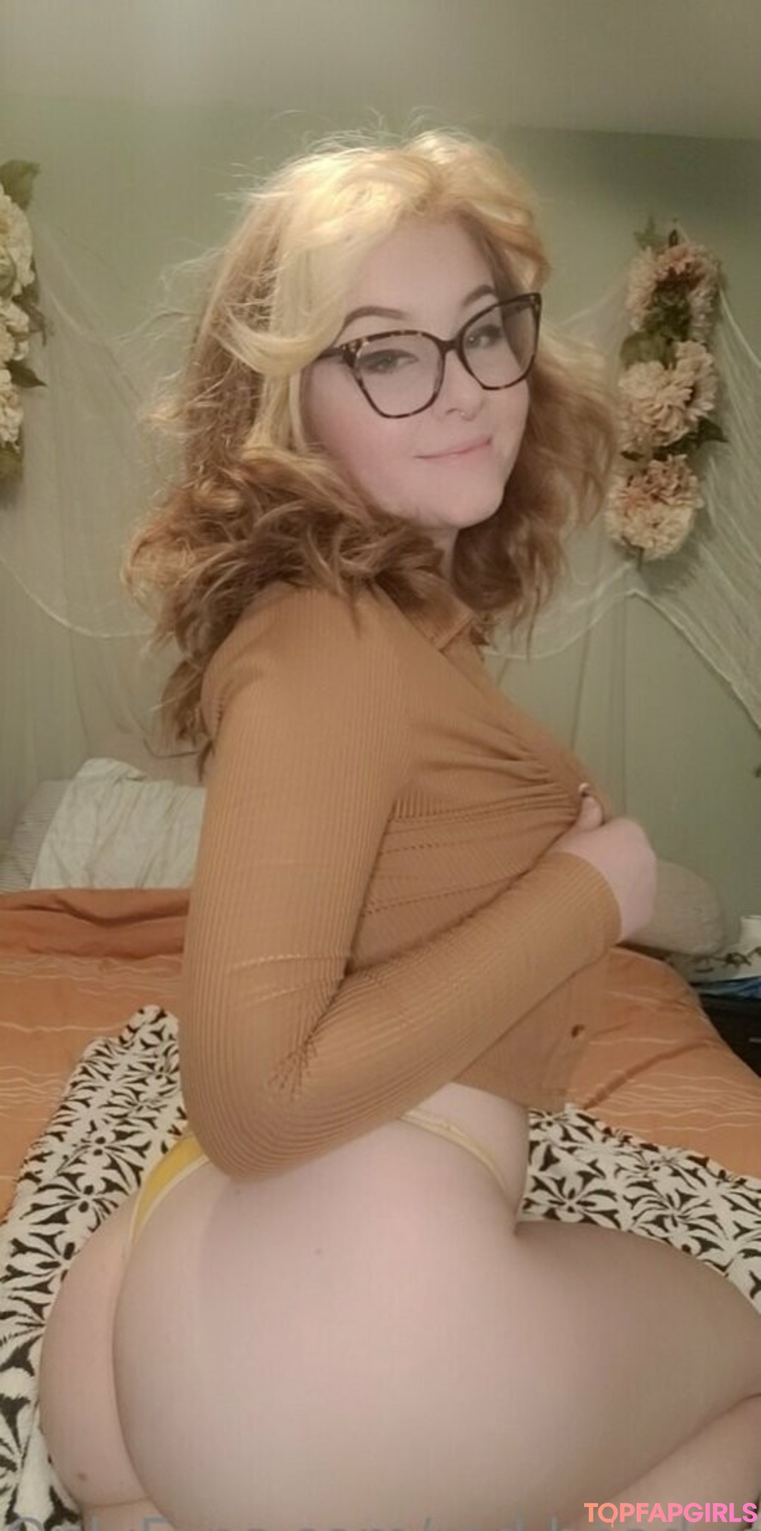 red head redemption star sexy img