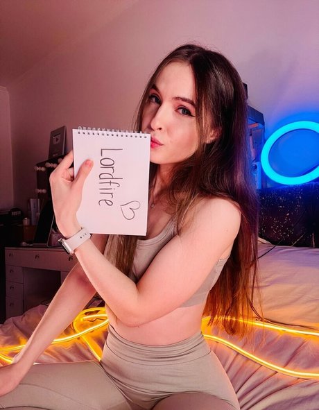 Tangerin Asmr hot pornstar pic