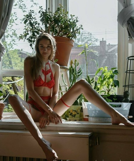 missarchers model perfect photo