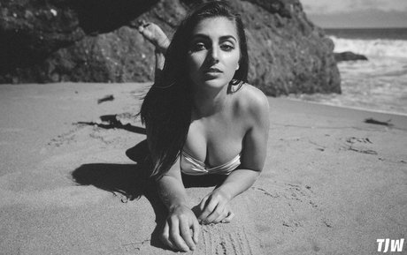 Emelia Hartford pornstar pretty images