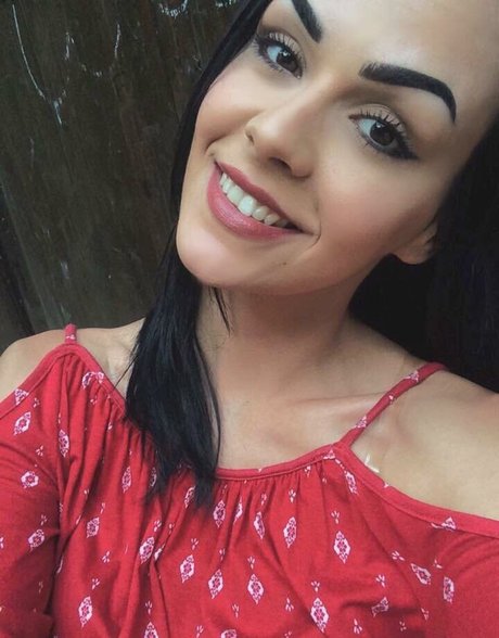 Nadinechase art model archive