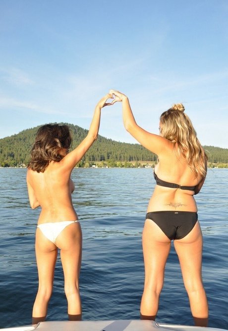 mom solo onlyfans art nude galleries