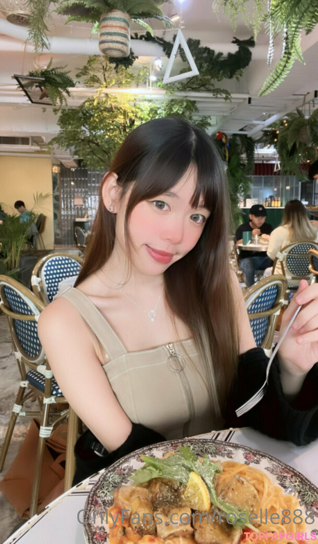 roselle888 pretty model picture