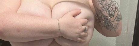 bigtittyemma pornstar high quality images