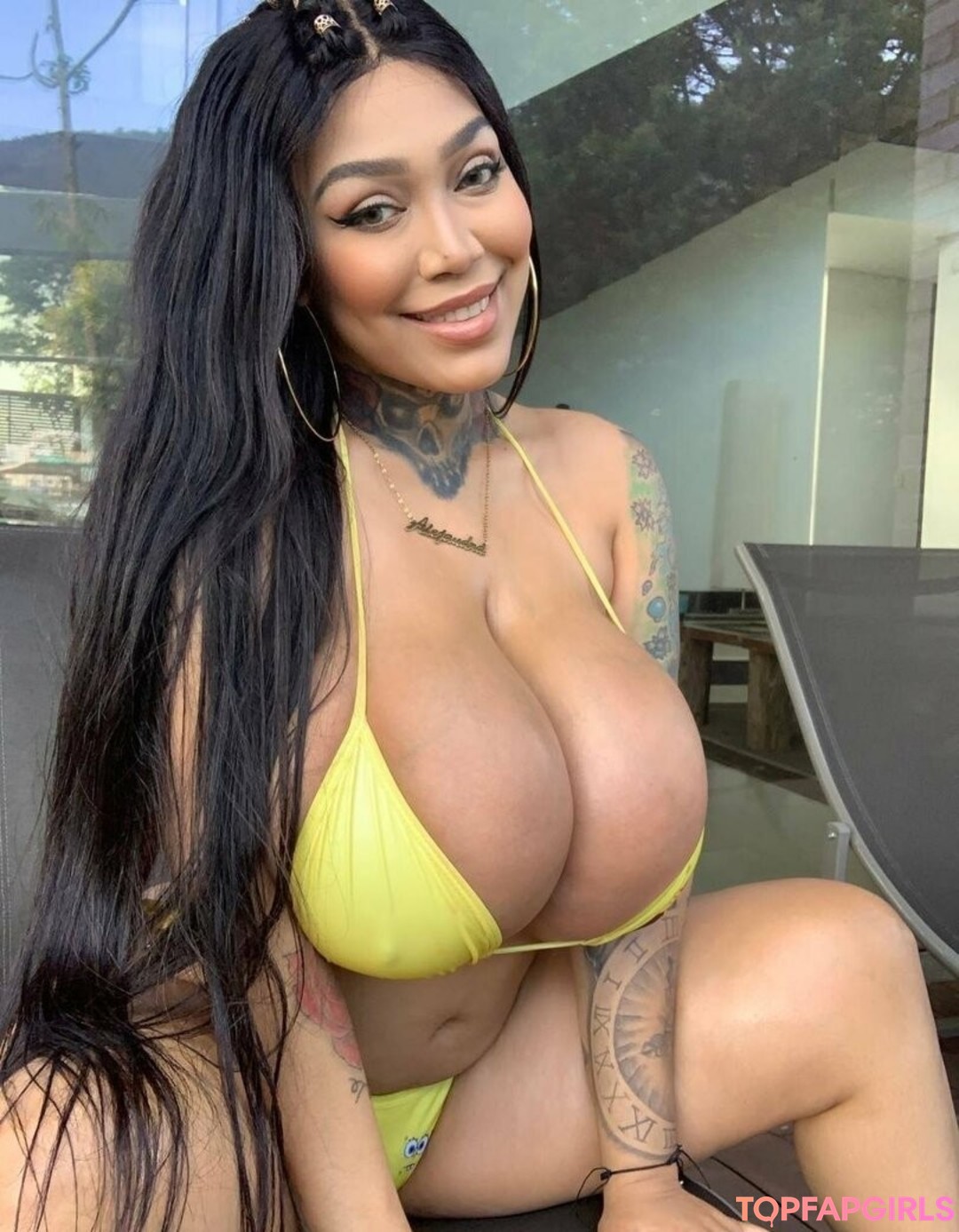 Amorazz pornstar pretty pictures