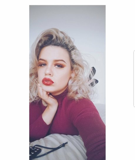 curvy nude onlyfans art naked photos