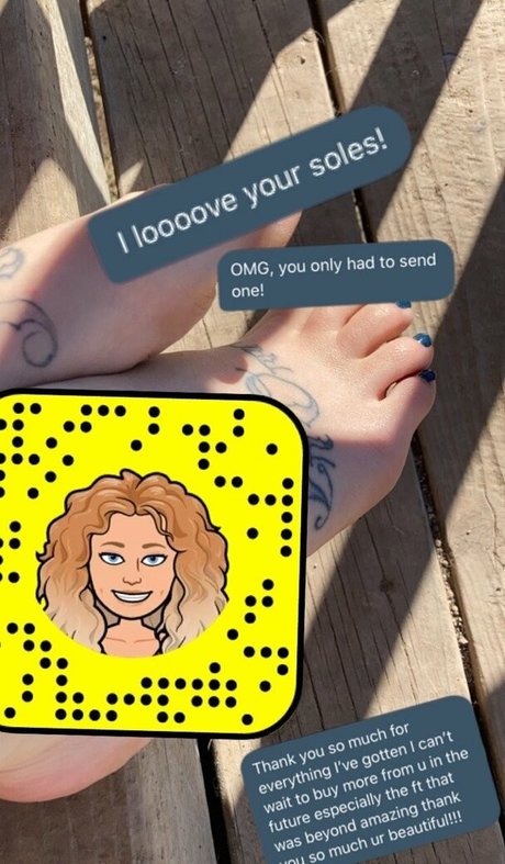 assdealerari hot actress image