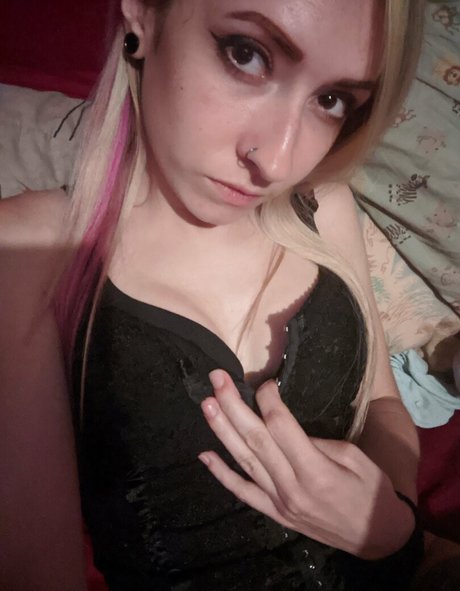 leenamouz sex pornstar photo