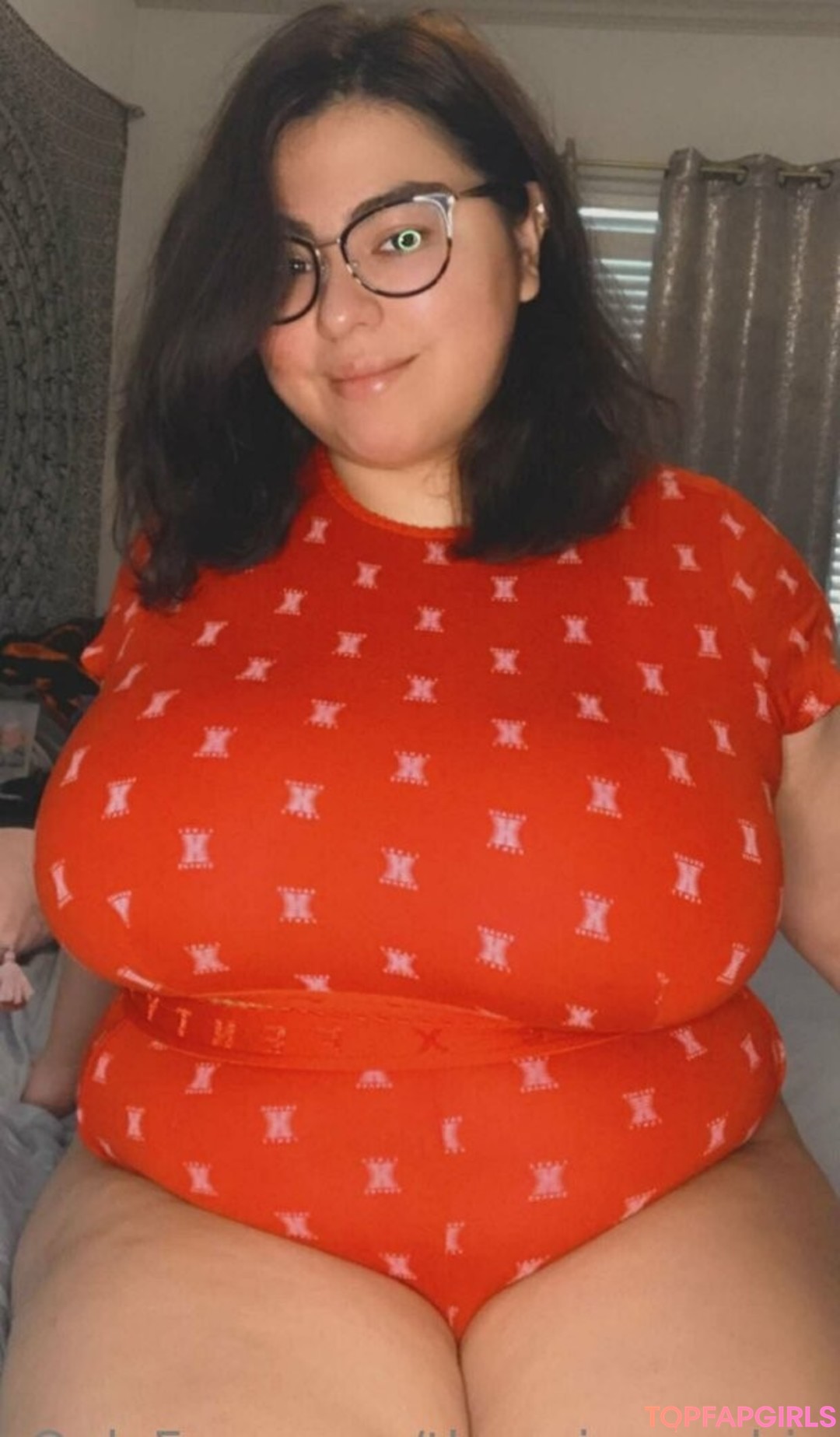 thespicysophie art star gallery