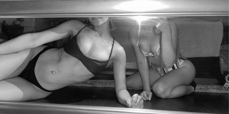 double onlyfans beautiful porn pic