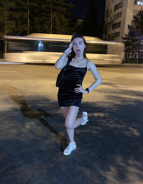 Radmila Maro star pornographic img