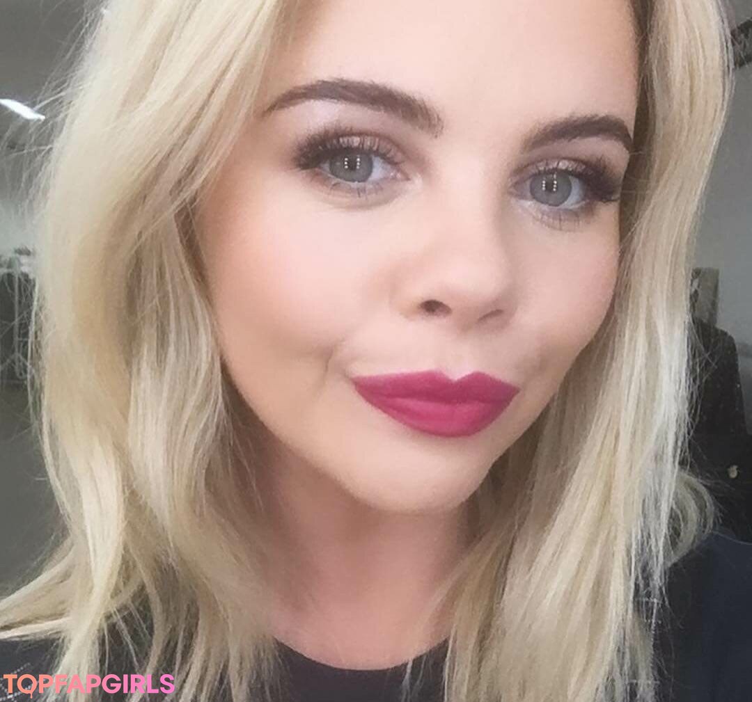 Saoirse Monica Jackson star nice pic