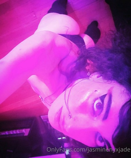 jasminenyxjade model beautiful photo