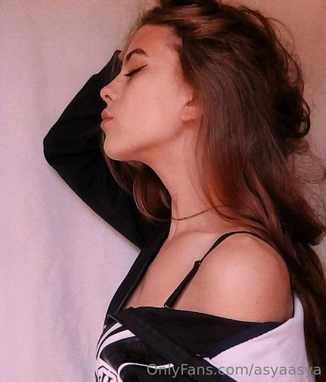 asyaasya nude star pic