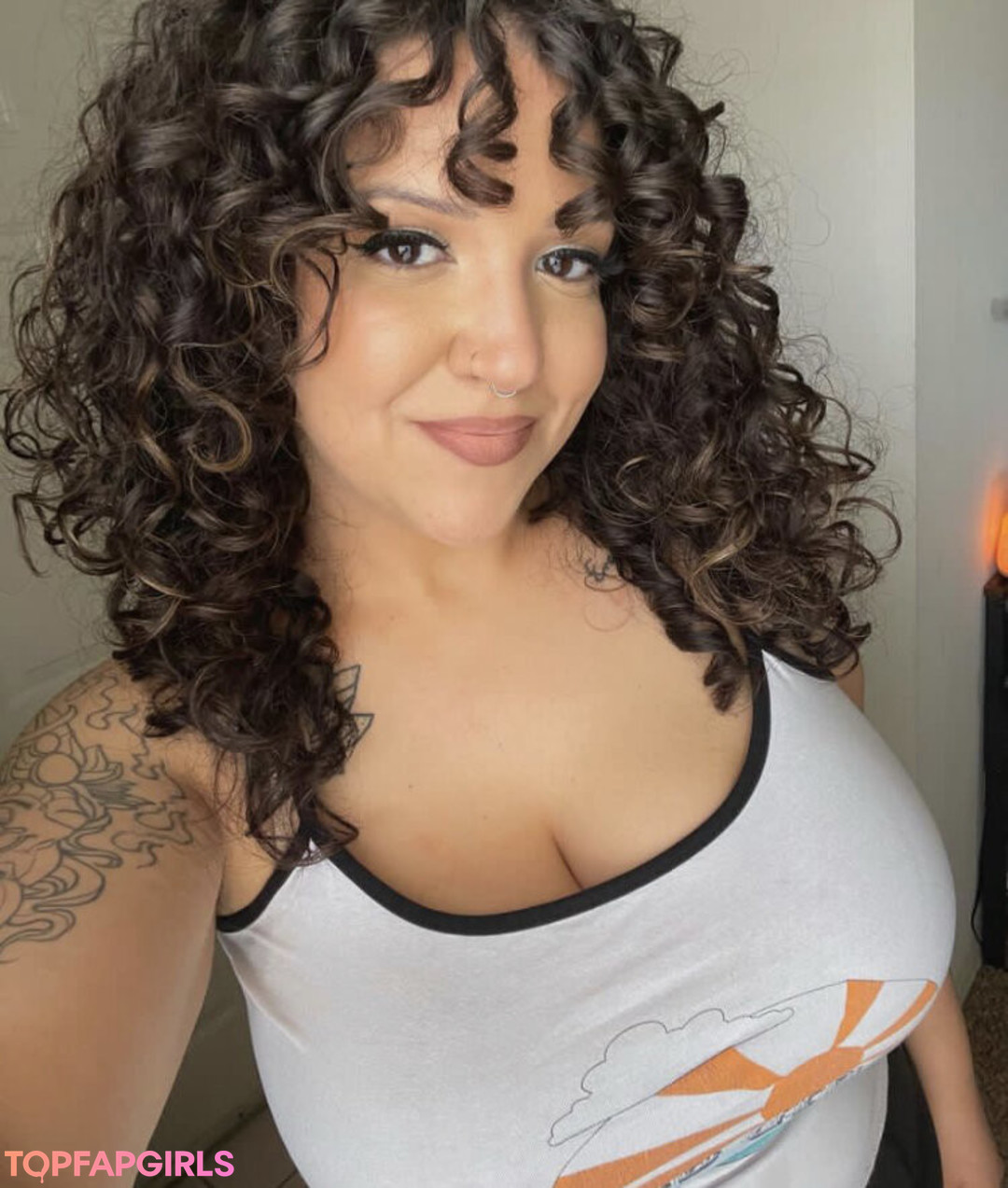 Juicy Jade high quality actress img