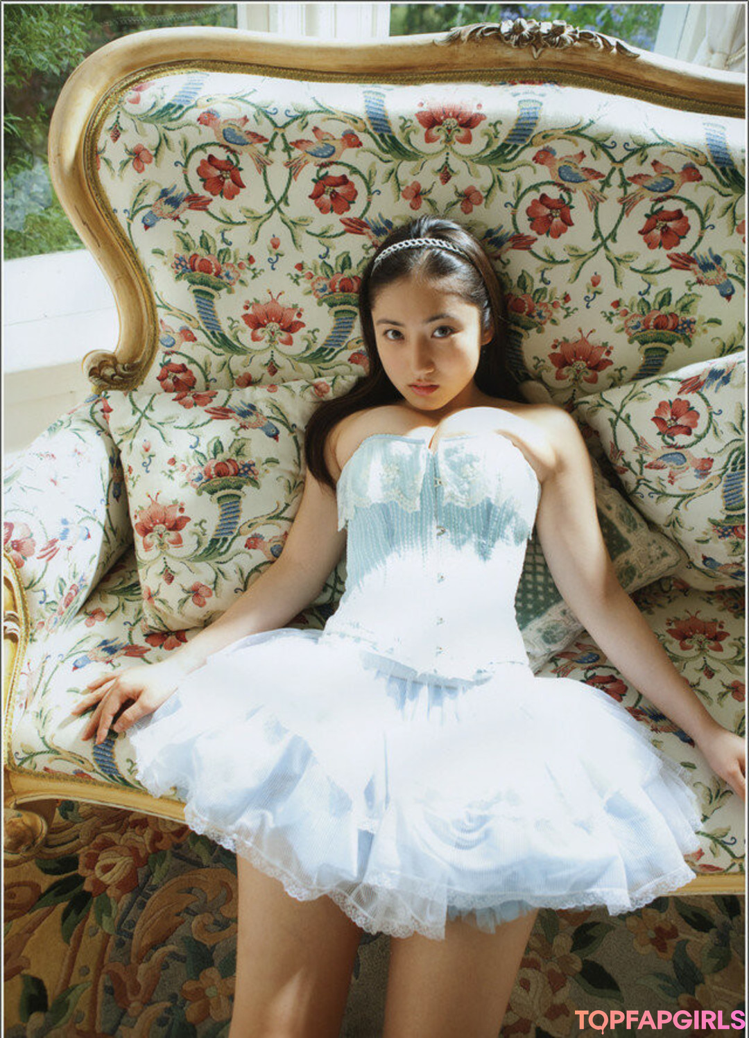 Saaya Irie xxx model gallery