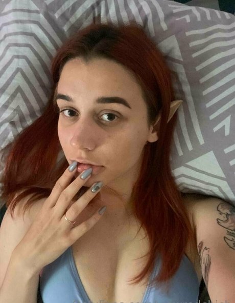 wowredchich pretty pornstar pics