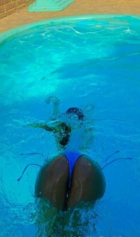 busty onlyfans beautiful naked images