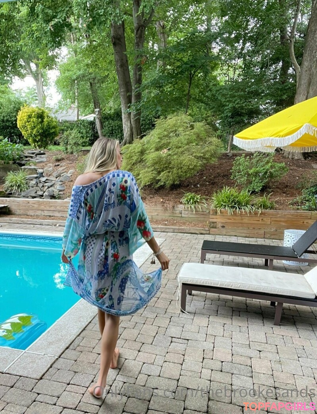 petite brunette onlyfans beautiful nude pics