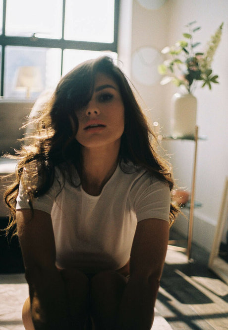 skinny brunette onlyfans sexy nudes gallery