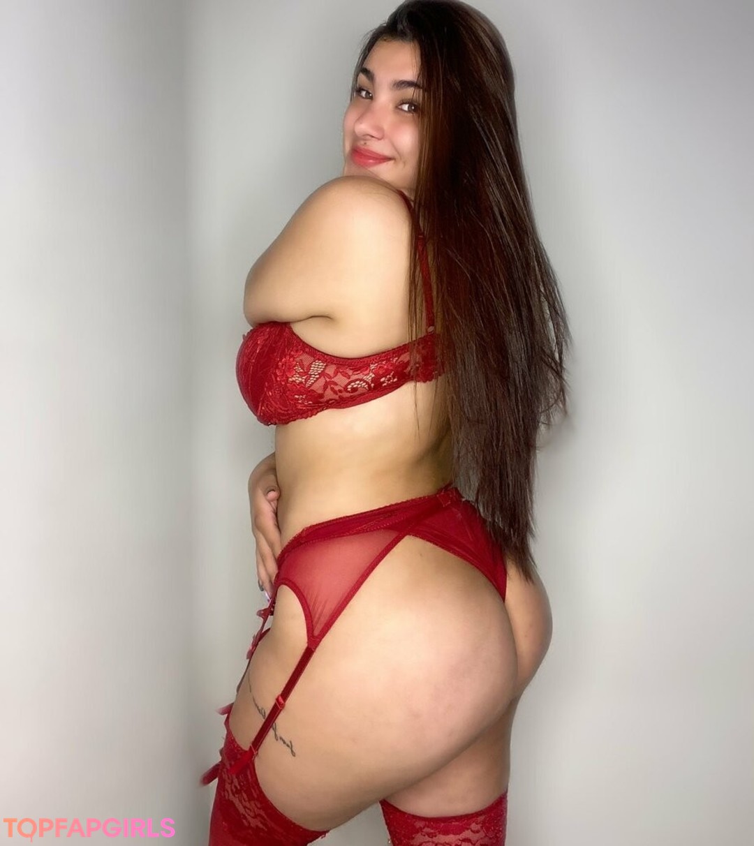 poliamor sex model pic