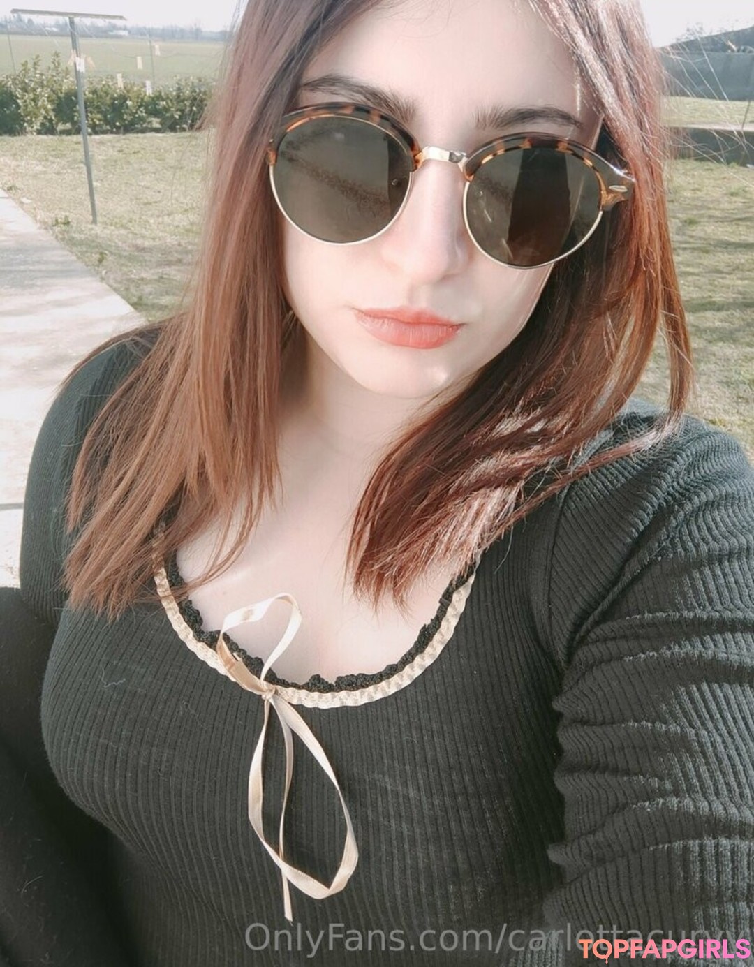 carlottacurvy sex pornstar photo