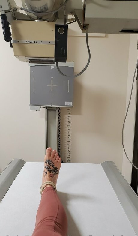 lovefiercelyfeet best star photo