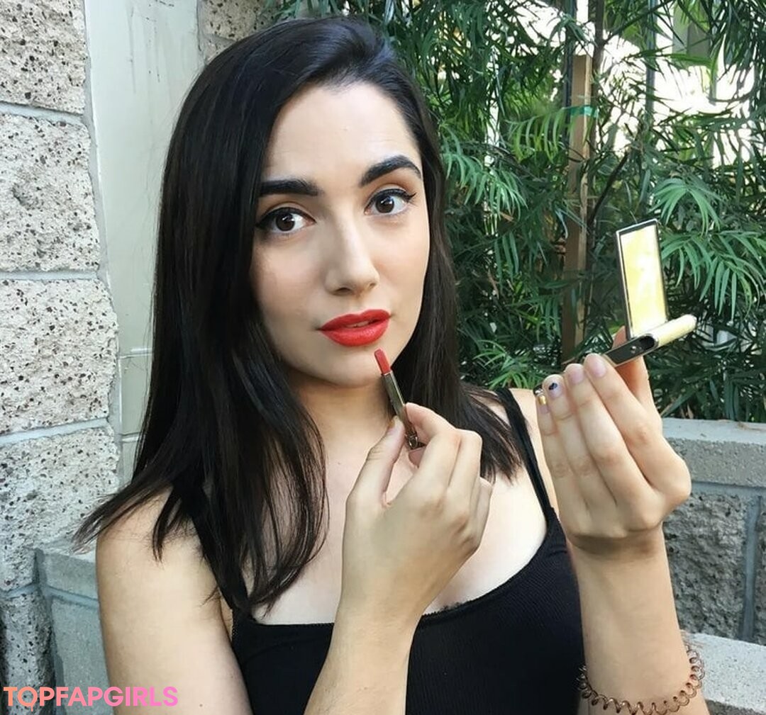 Safiya Nygaard nice model img