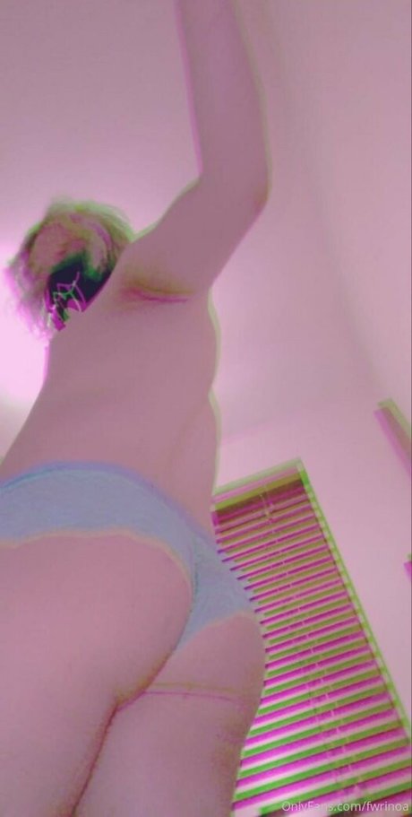 blonde cougar onlyfans sexy nudes picture