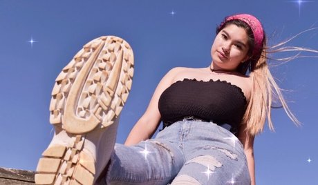 Amanda F star adult picture