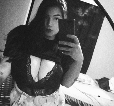 Cyntia K sexy pornstar gallery